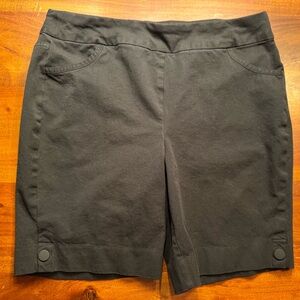 Soft Surroundings Women’s Black Pull On Casual Stretch 8” Shorts Sz L - NWOT